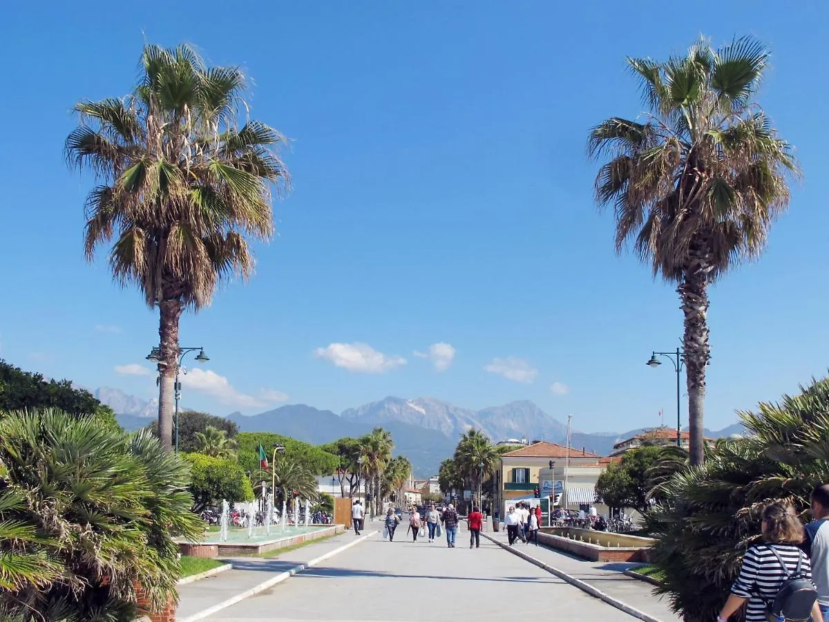 Apartment Il Litorale By Interhome Forte dei Marmi Italy